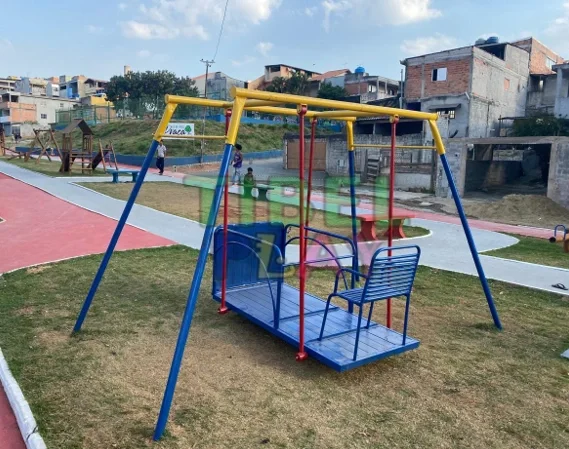 Balanço Frontal Acessível para Cadeirante Tibel Play